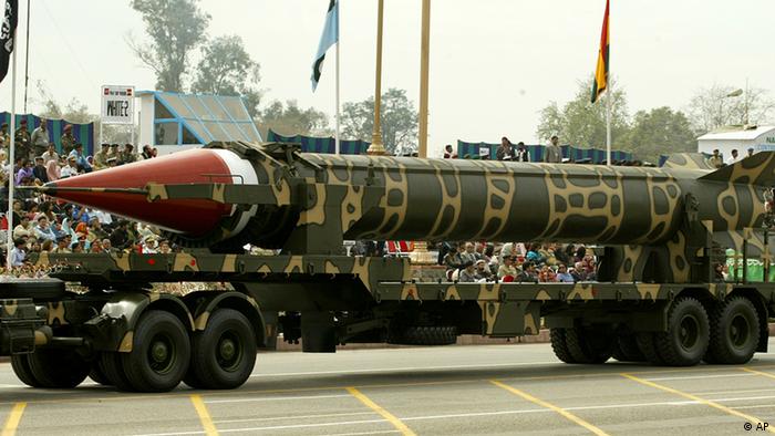 Top general warns against politicising country’s nukes