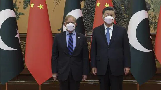 China, Pakistan agree to launch $10 billion railroad project