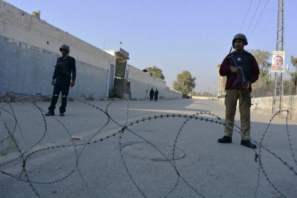 Bannu hostage crisis ends after army kills all Taliban militants