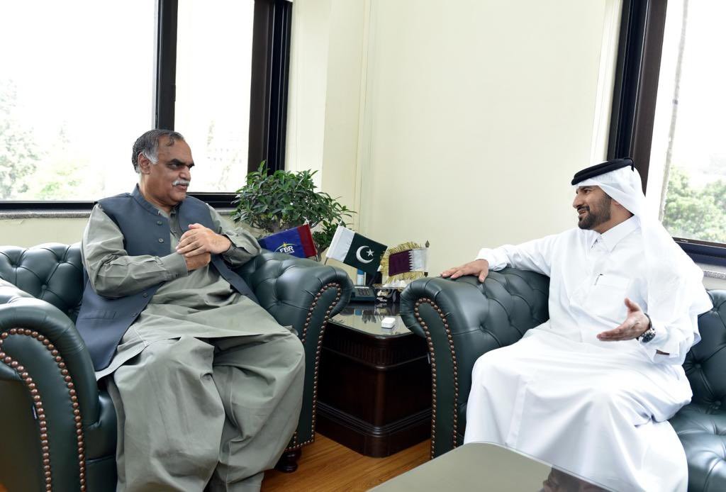 Senior Qatari diplomat meets FBR chief