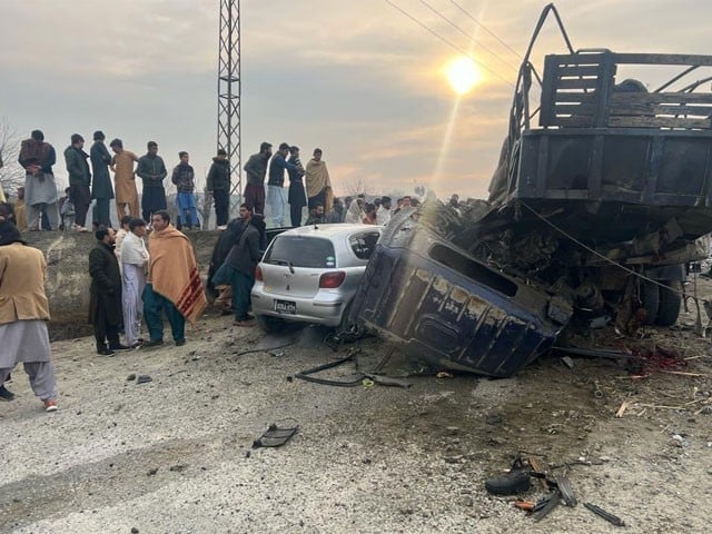Five policemen killed, 27 wounded in Taliban attack on polio convoy