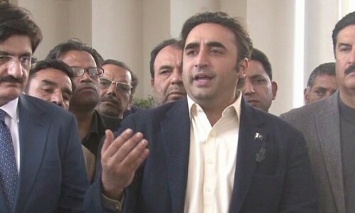 Bhutto-Zardari warns of ‘dangerous stalemate’ as coalition talks drag on