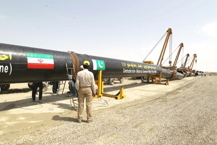 Pakistan moves ahead with Iran gas project, faces arbitration threat
