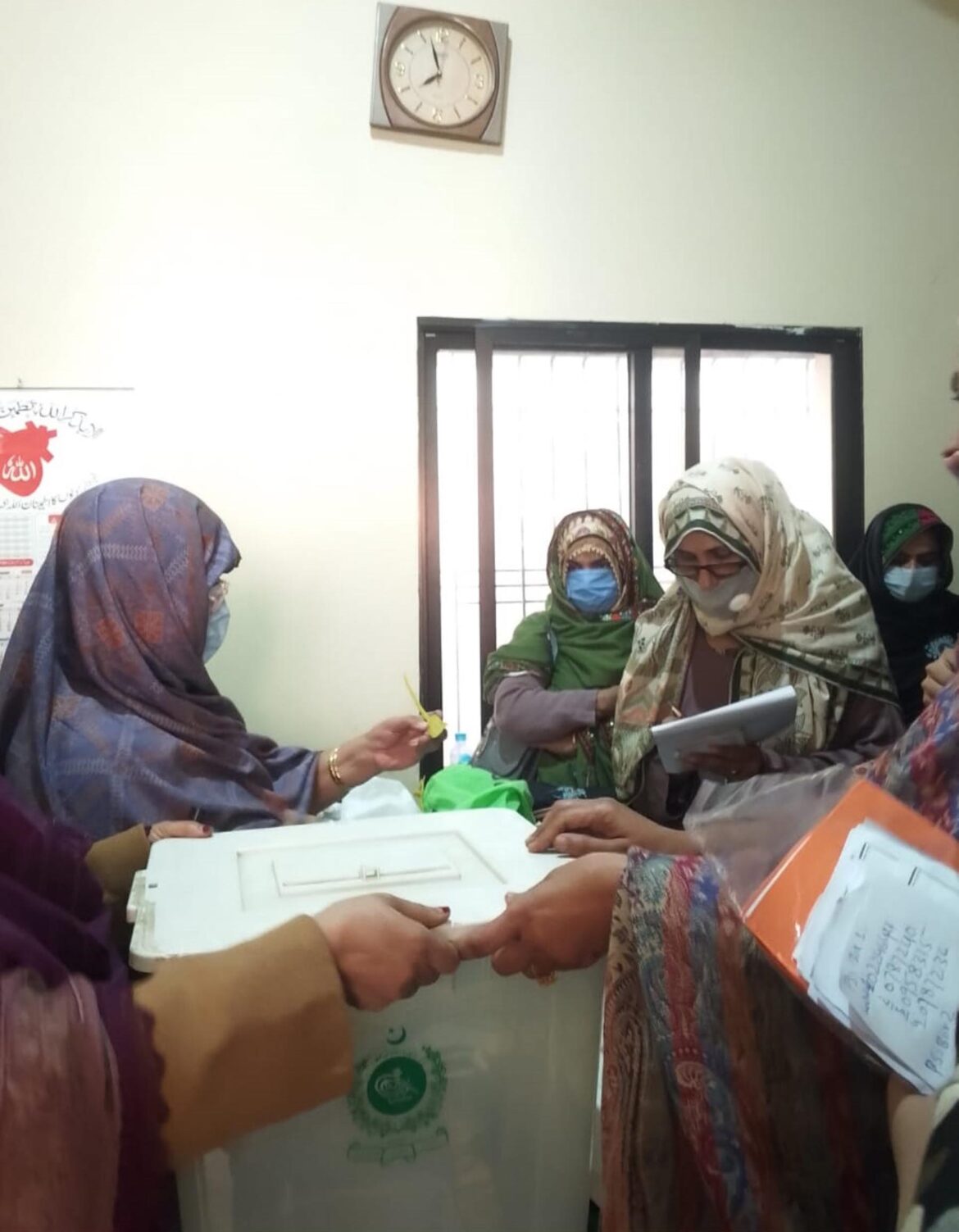 Pakistanis brave shutdowns and blasts to cast votes in pivotal election