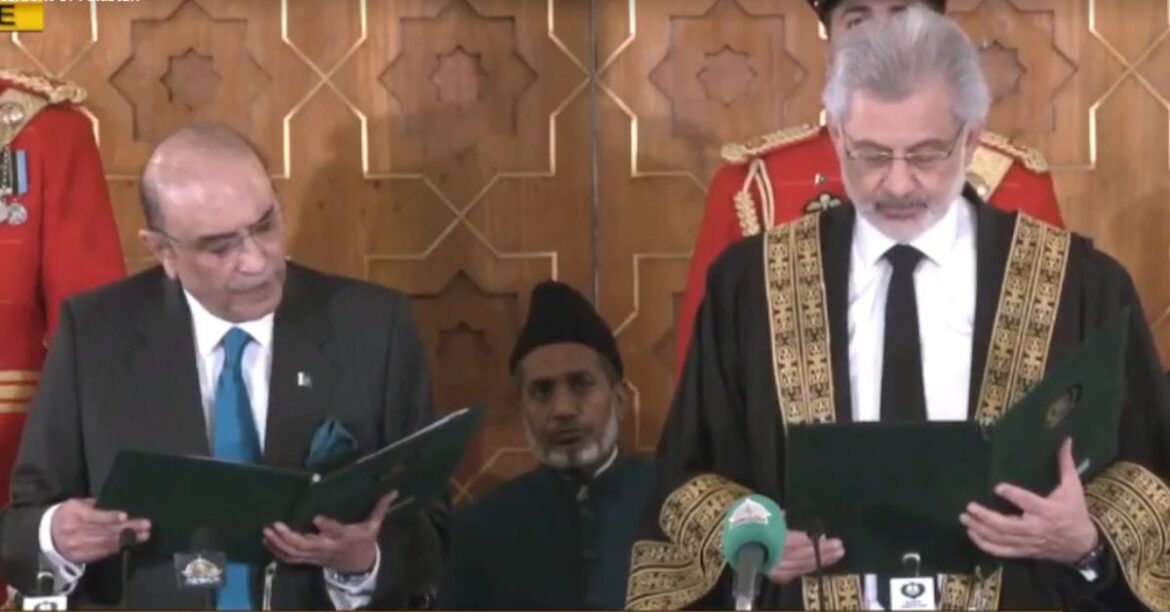 Asif Zardari sworn in as Pakistan’s president for a second time
