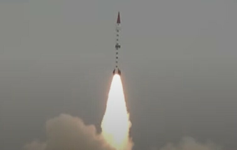 Pakistan test-fires Shaheen-II ballistic missile