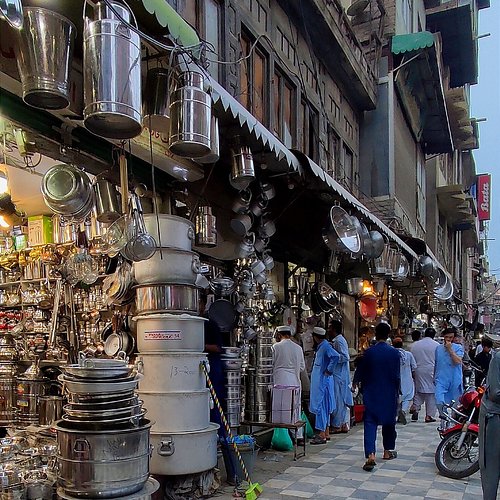 Pakistan’s consumer confidence hits six-year high