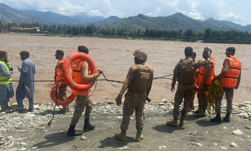 Flash floods in Swat River kill eight, leave four missing