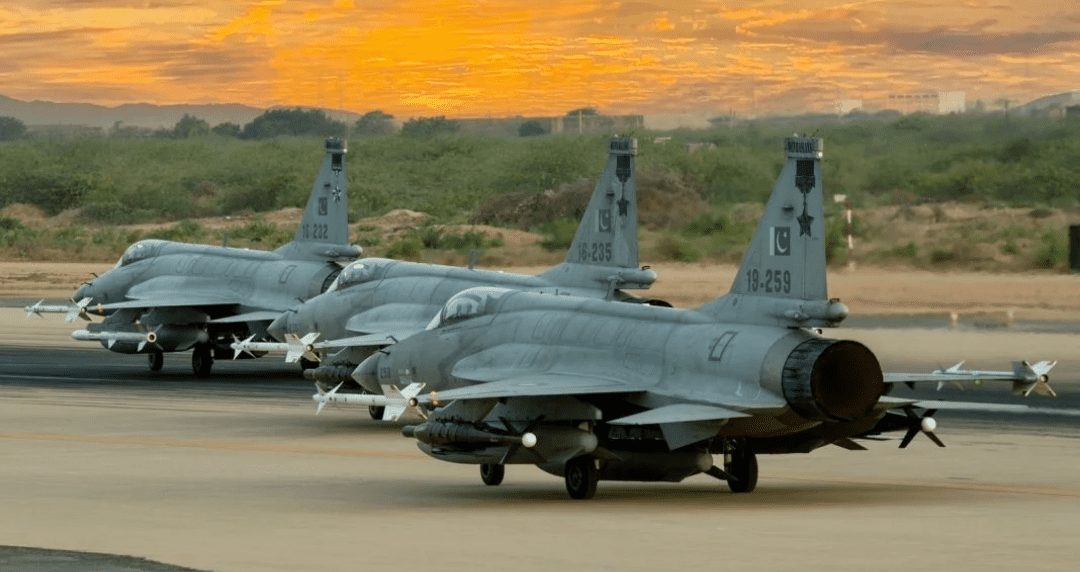 Pakistan flaunts advanced jets at UK airshow after India clash spotlight