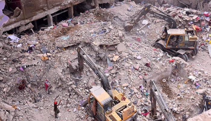 Eight officials and building owner arrested after deadly collapse in Karachi