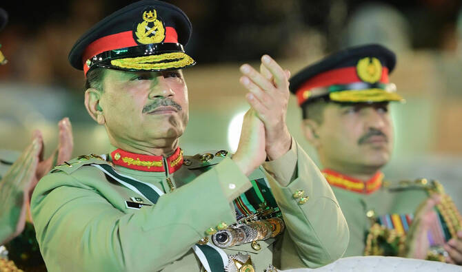 Pakistan army chief rejects talk of presidency bid