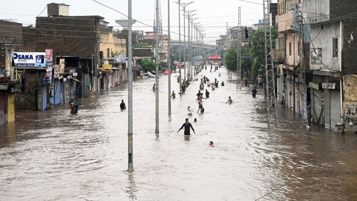Floods in Punjab kill at least 15, displace hundreds of thousands as rivers rage and dam breach looms
