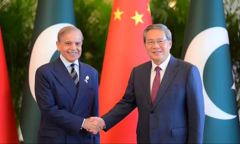Pakistan, China pledge to fast-track CPEC 2.0 projects, sign raft of MoUs in Beijing