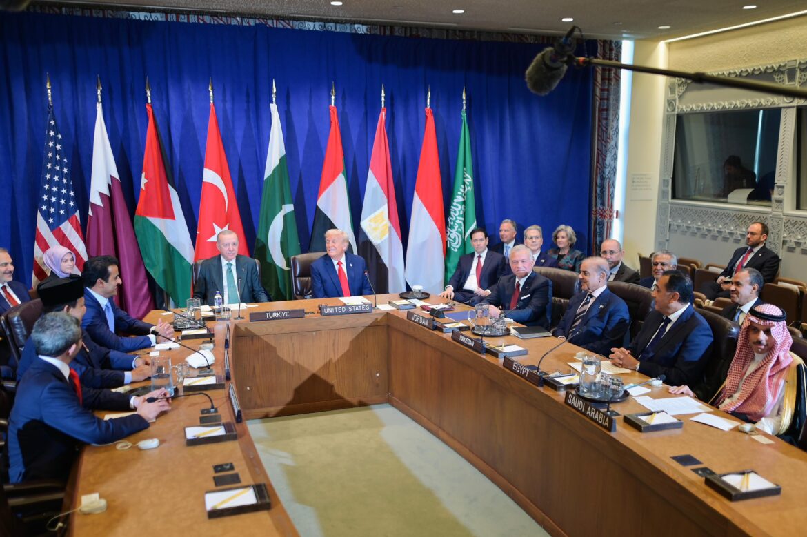 Trump pitches Gaza ceasefire plan to Muslim leaders, rejects Palestinian statehood at UN