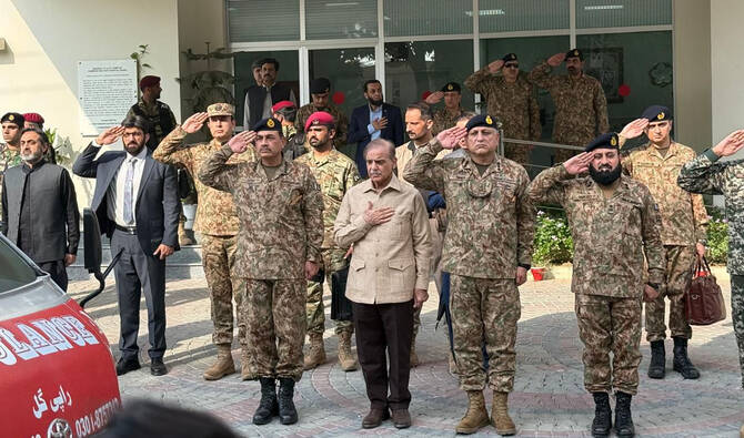 PM Sharif tells Afghanistan to choose between Pakistan and militants after deadly cross-border attacks