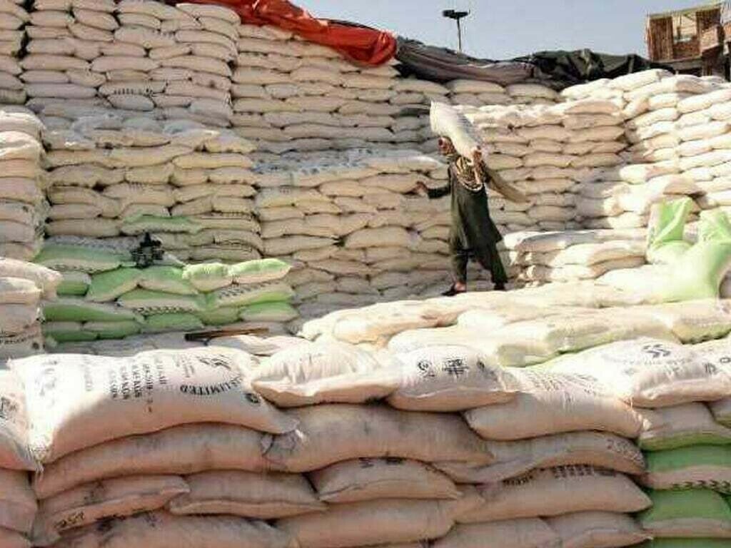 Sugar crisis fuels windfall profits for mills linked to Sharif, Zardari, Tareen families