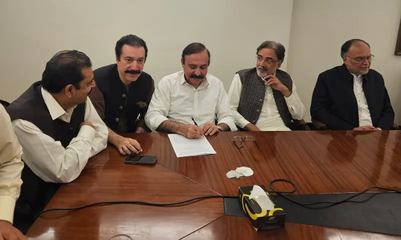 Islamabad, Kashmiri protesters reach deal to end deadly unrest in Himalayan region