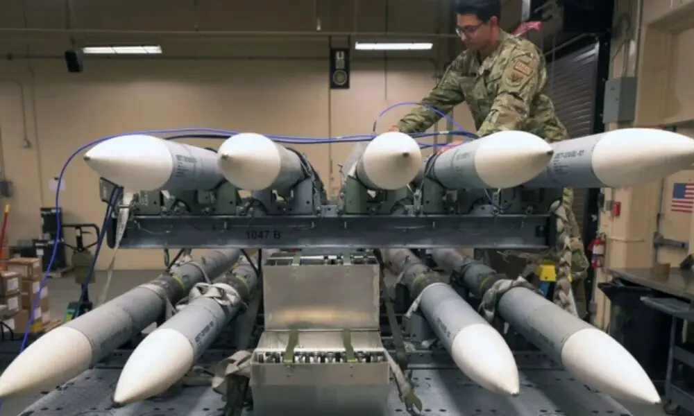 US adds Pakistan, Saudi Arabia to new air-to-air missile contract