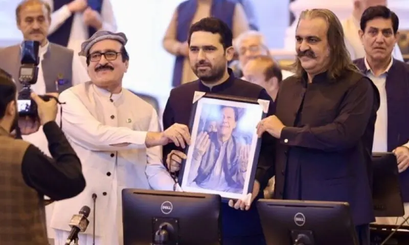 PTI moves court after governor questions Gandapur exit, holding up Afridi’s oath