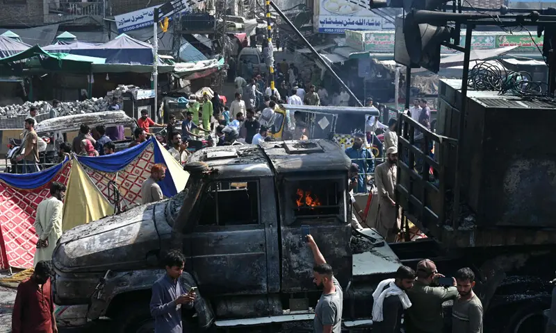 Clashes erupt as authorities disperse TLP protesters marching toward capital