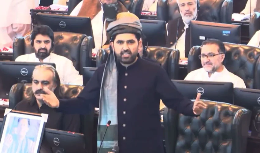 Islamabad court orders arrest of KP chief minister after repeated absences in cybercrime case