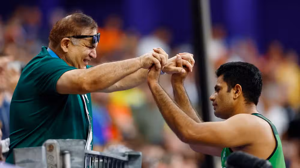 Pakistan athletics body bans Olympic champion Arshad Nadeem’s coach for life
