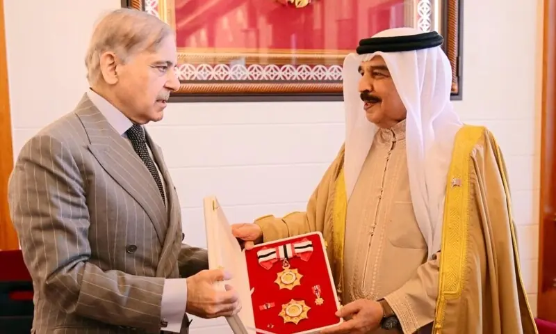 Bahrain awards highest honour to PM Sharif as states eye $1bn trade goal
