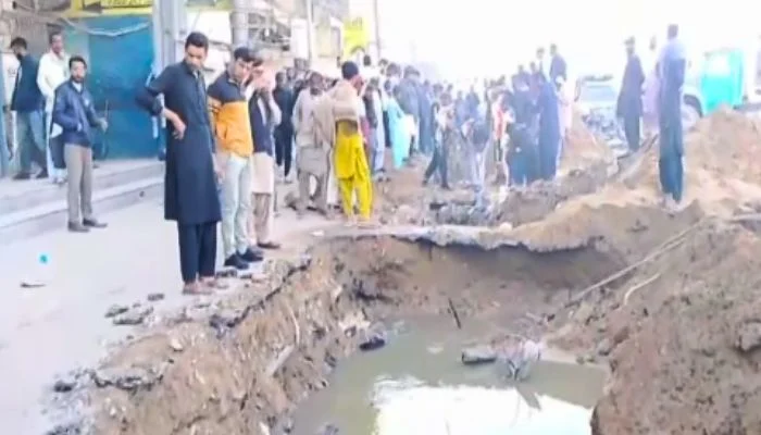 Karachi’s failing infrastructure claims life of 3-year-old boy