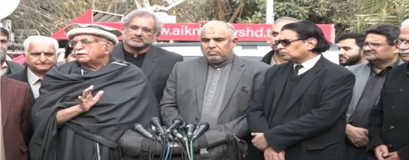 Opposition divided over talks after PM Sharif renews dialogue offer
