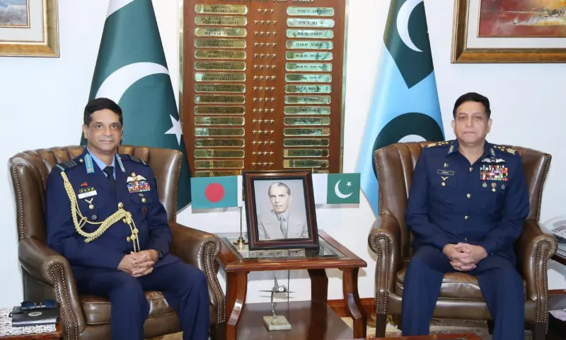 Pakistan and Bangladesh air chiefs hold talks on defence ties and possible JF-17 sale