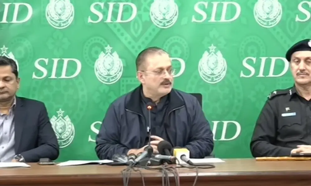 Sindh orders judicial probe into deadly Gul Plaza blaze, suspends officials