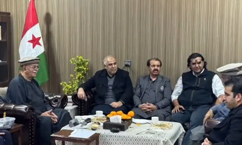 Opposition says no compromise on jailed ex-PM Khan’s health, calls Feb. 8 strike