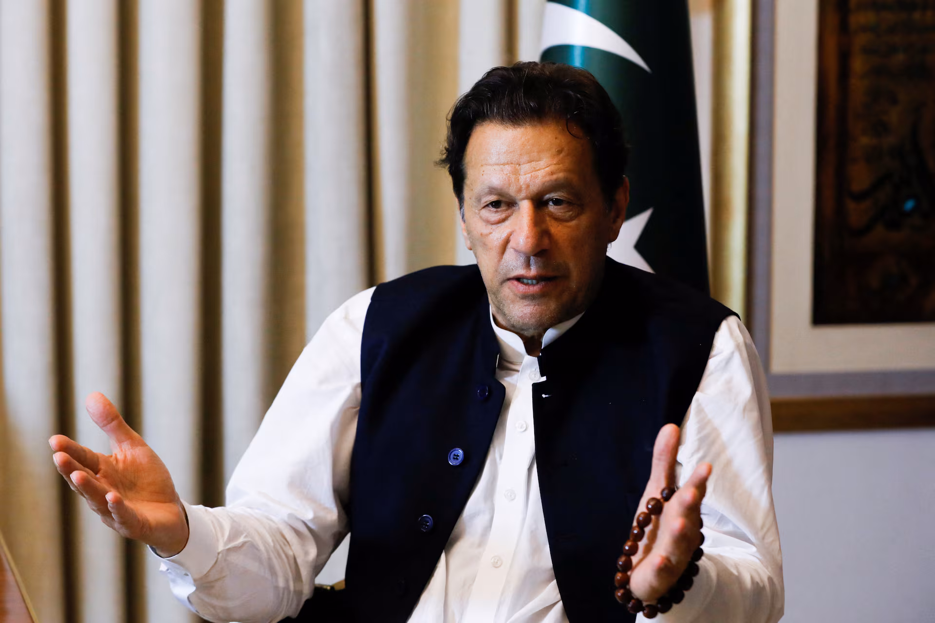 Law minister says Khan’s eye treatment fully satisfactory as opposition protest enters fourth day
