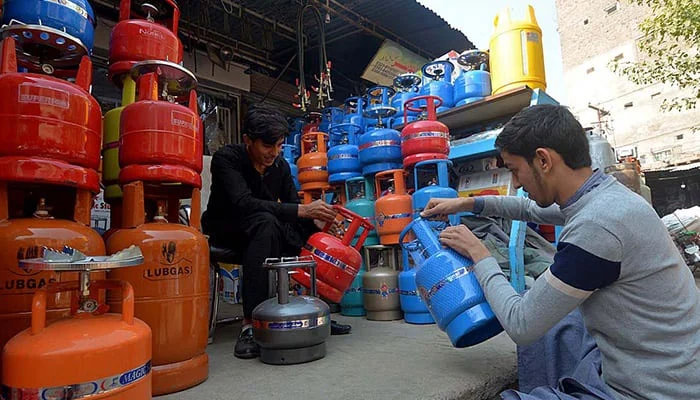 Ogra raises LPG prices 35 percent for April as Saudi Aramco benchmark jumps 44 percent
