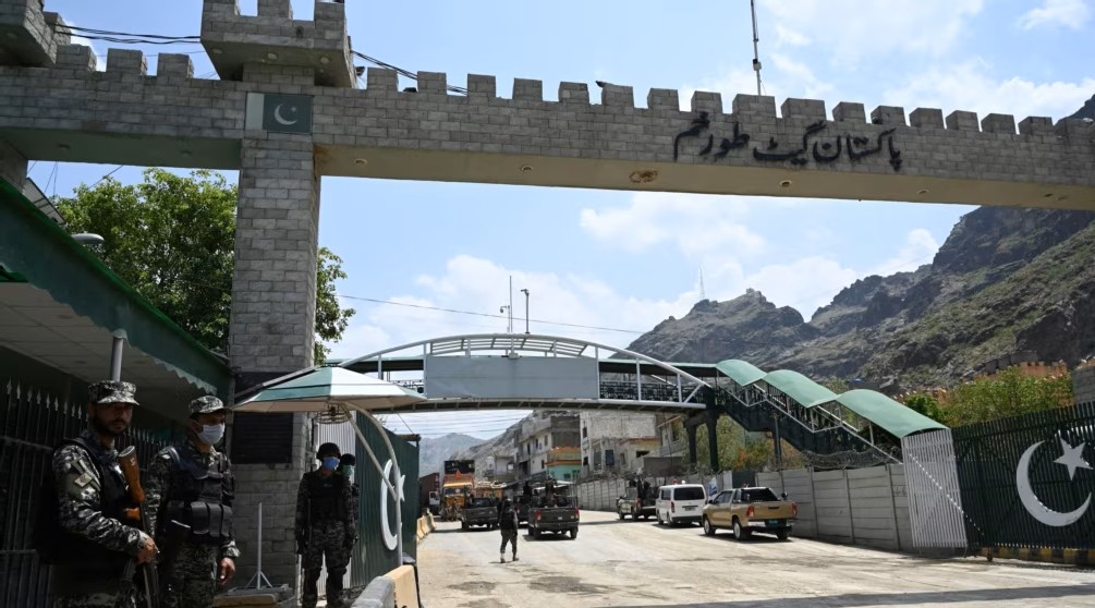 Pakistan reopens Torkham border crossing for first repatriation of undocumented Afghans in months