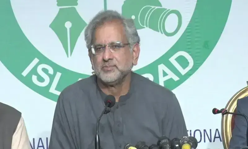 Ex-PM Abbasi calls govt fuel policy unsustainable, demands deregulation and EVs to cushion war-driven shock