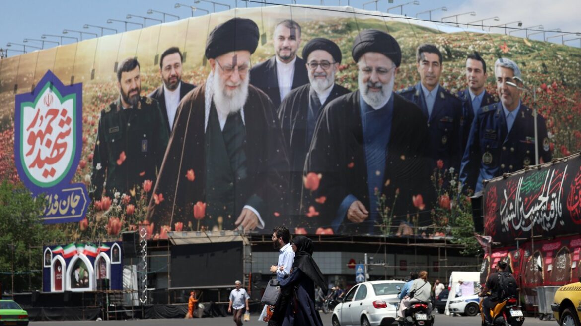 With war and diplomacy both on the table, Pakistan races to bridge US-Iran divide