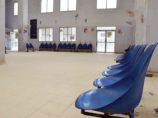 Young doctors shut Quetta hospitals after colleague wounded in acid attack