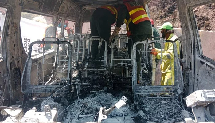 Ten killed, including children, after van plunges into ravine and burns on Islamabad-Murree road