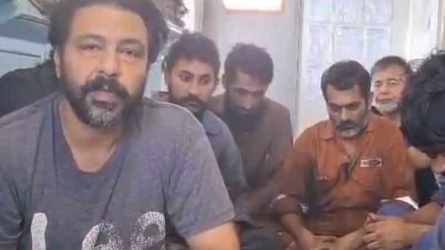 Pakistan steps up diplomacy to free crew held by Somali pirates as $4m ransom talks stall