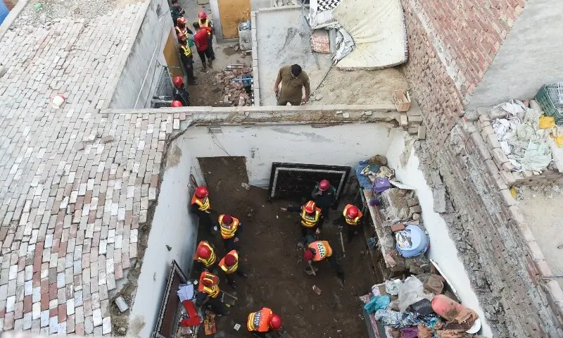 Roof collapse kills 14 children at Lahore tuition centre