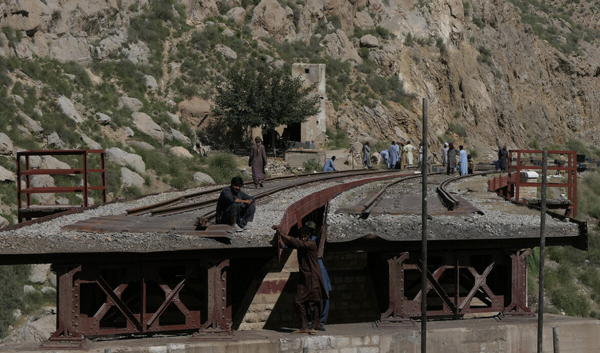 Pakistan taps Reko Diq miner for $390m bridge loan to revive decrepit Balochistan rail line – report
