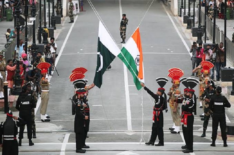 Over 100 civil society figures from India, Pakistan press Modi, Sharif to revive bilateral engagement