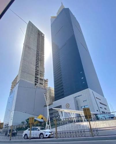 Anti-graft body seizes tallest tower in escalating probe of property tycoon Malik Riaz