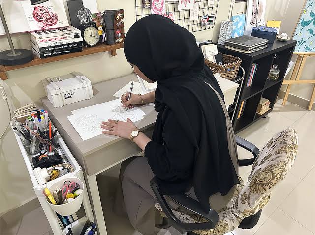 Senate committee orders Islamic banks to end abaya rule for female staff
