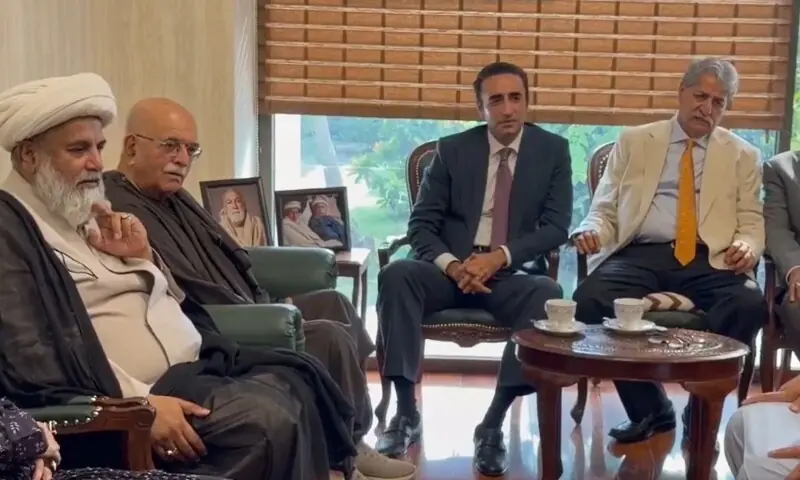 PPP and PTI agree to renew parliamentary contact – but Bhutto Zardari warns coalition support is conditional
