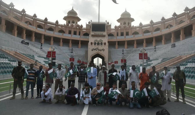 25 Pakistani fishermen freed from Indian jails, cross home through Wagah border