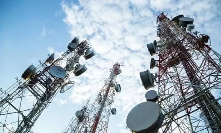 Pakistan pulls telecom land-access bill after backlash over property rights
