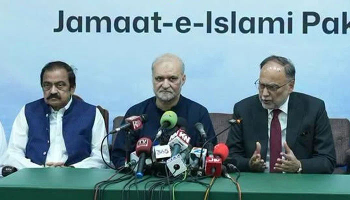 Govt, Islamist party agree to negotiate fuel tax as strikes shutter markets