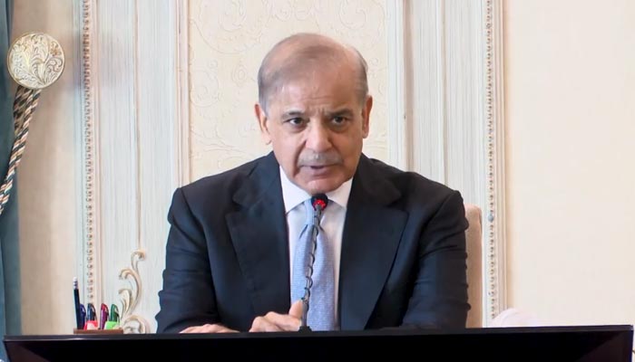 PM Sharif presses business leaders for export growth plan